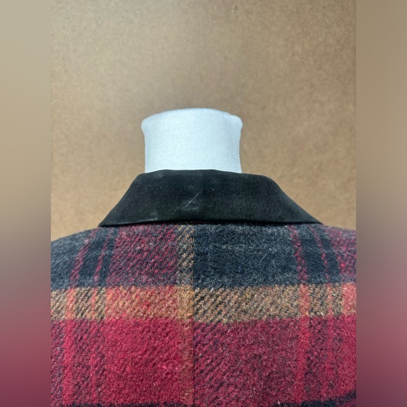 JL Colebrook Wool Blend Jacket Suede Collar Red Plaid Outdoor 90s Med - Picture 11 of 12